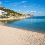 Dinjiška - pláže, ostrov Pag, Chorvatsko